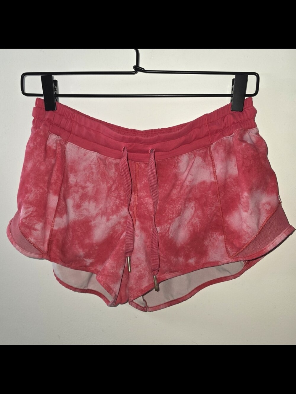 Lululemon Athletica Tie Dye Pink Drawstring Shorts Size 8